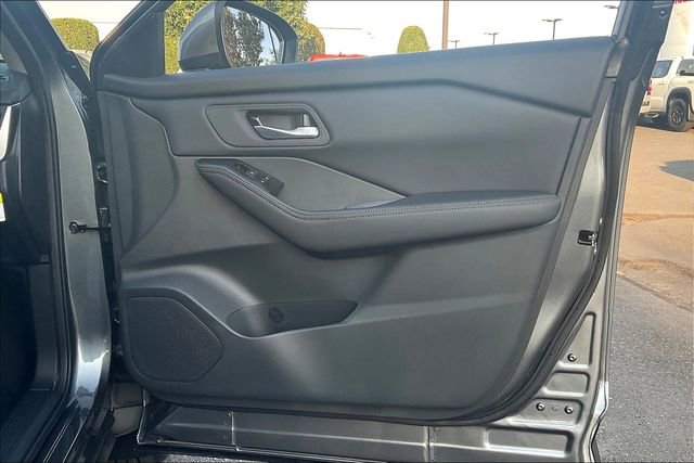New 2026 Nissan Rogue SV image 25