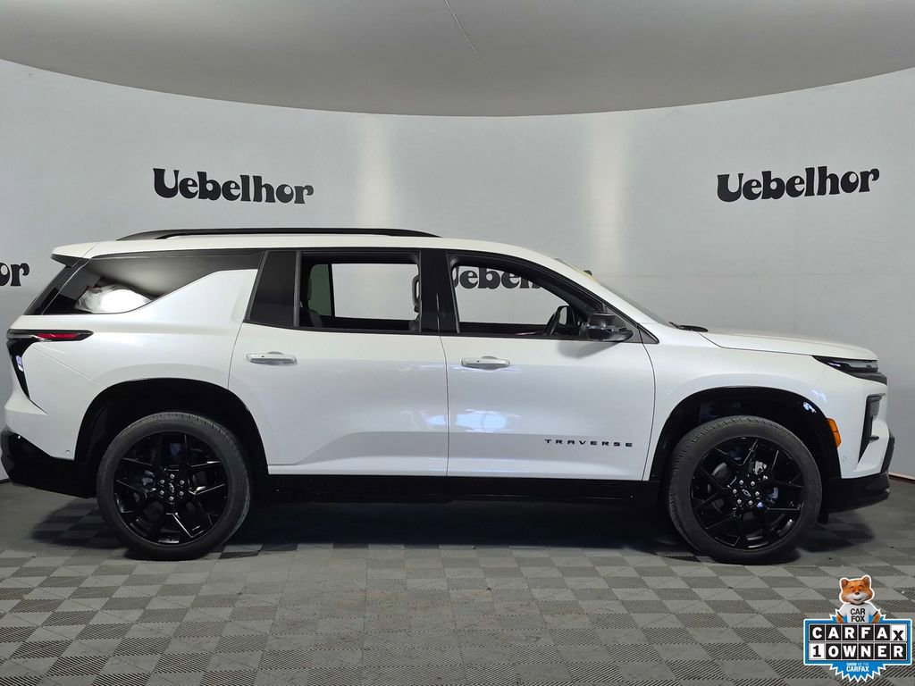 Used 2024 Chevrolet Traverse RS w/ LPO, Floor Liner Package FWD image 8
