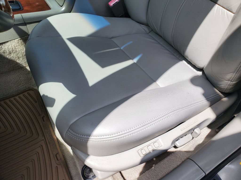 Used 2001 Lexus ES 330 FWD image 16