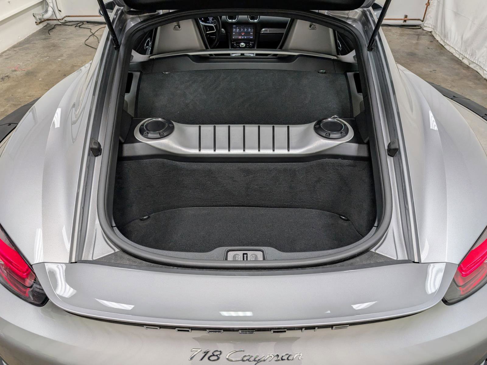 Used 2022 Porsche 718 Cayman image 17