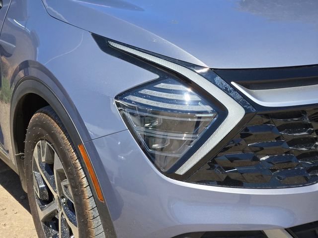 Certified 2024 Kia Sportage EX FWD image 4