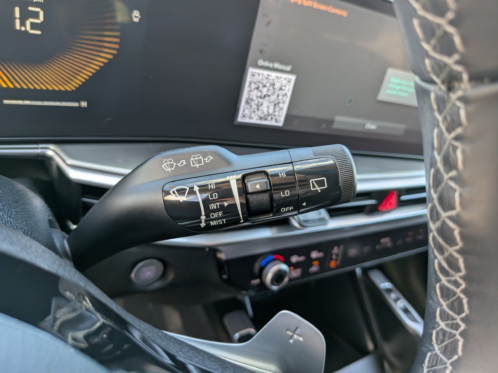 Certified 2025 Kia Sorento EX FWD image 37