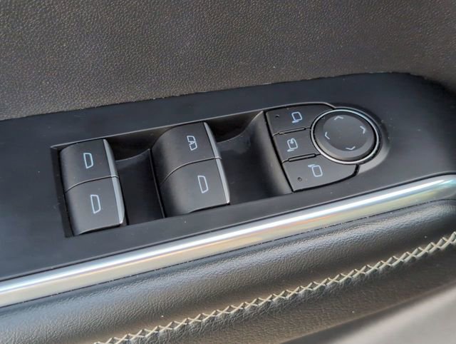 Used 2024 GMC Acadia Denali image 24