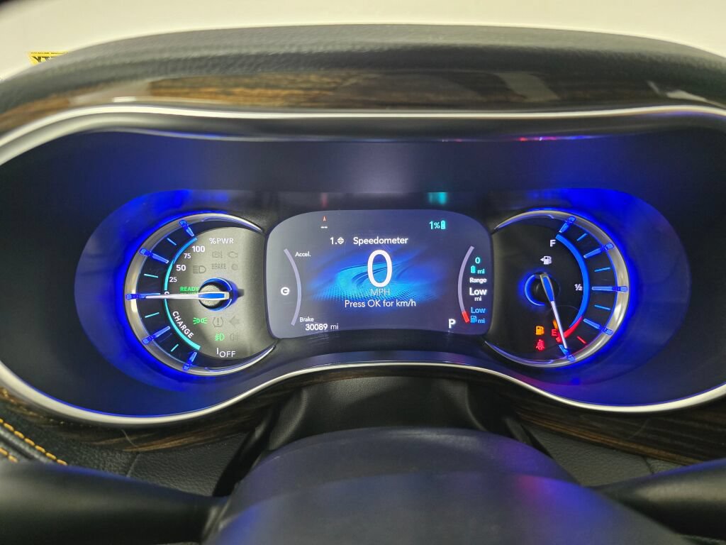 Used 2022 Chrysler Pacifica Pinnacle FWD image 22