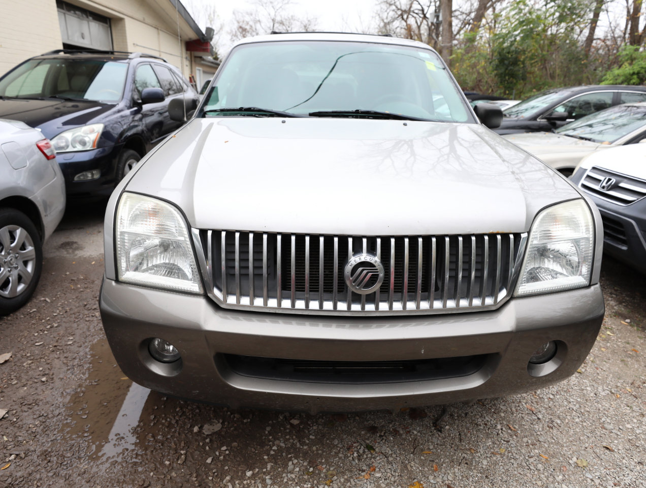 Used 2004 Mercury Mountaineer Convenience image 3