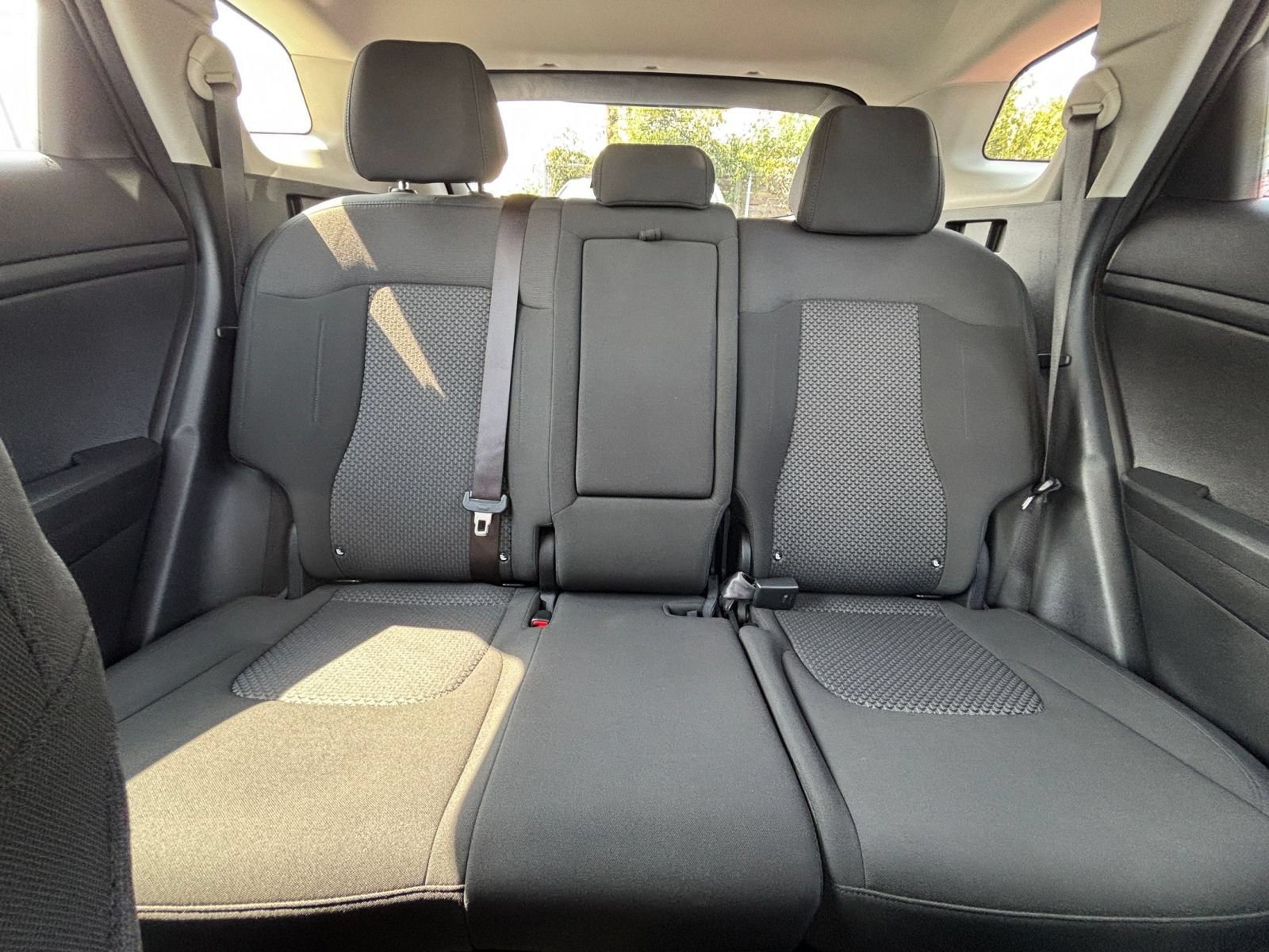 Used 2026 Kia Sportage LX AWD/4WD image 38