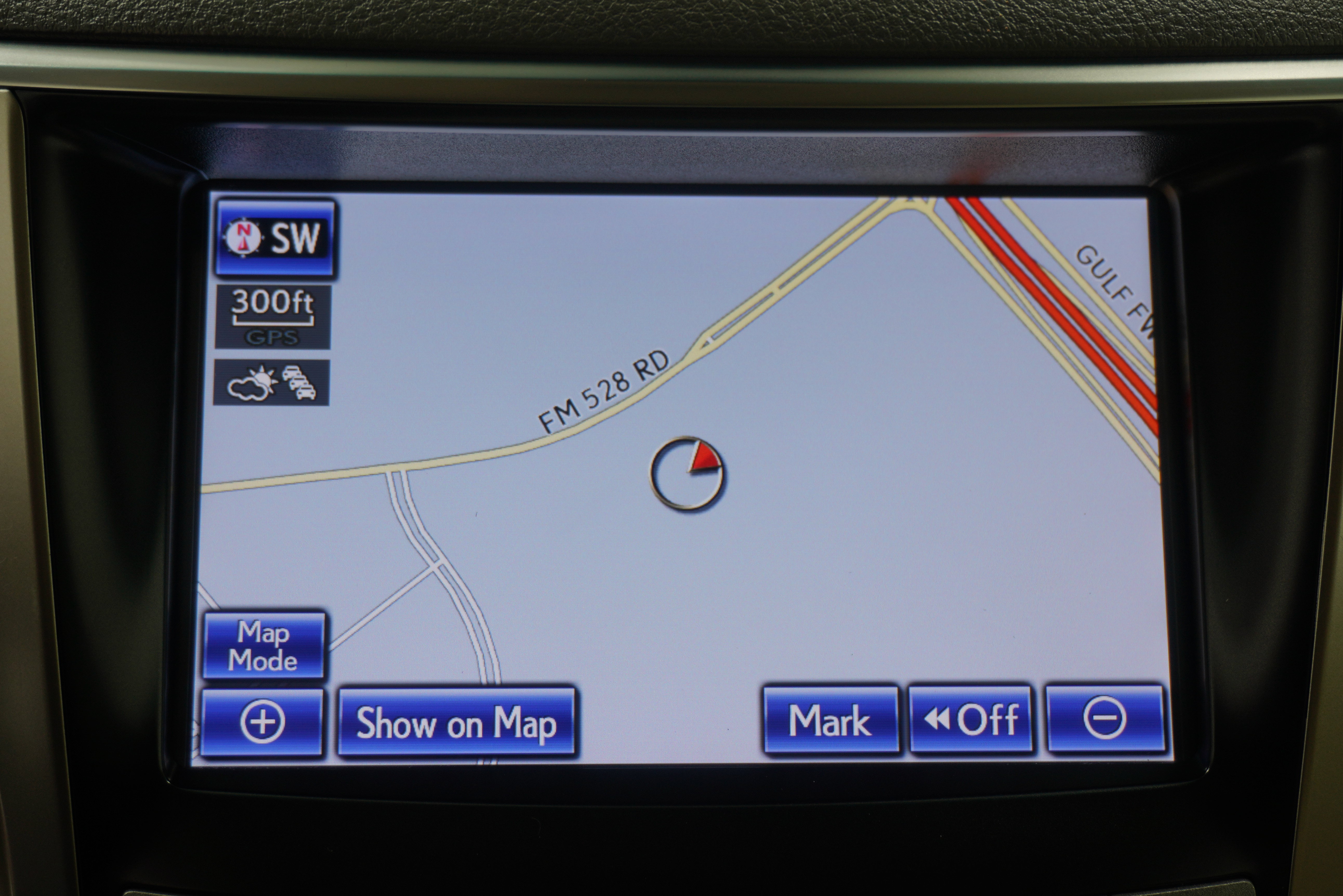 Used 2013 Lexus LX 570 4WD w/ Luxury Pkg w/Pre-crash image 21