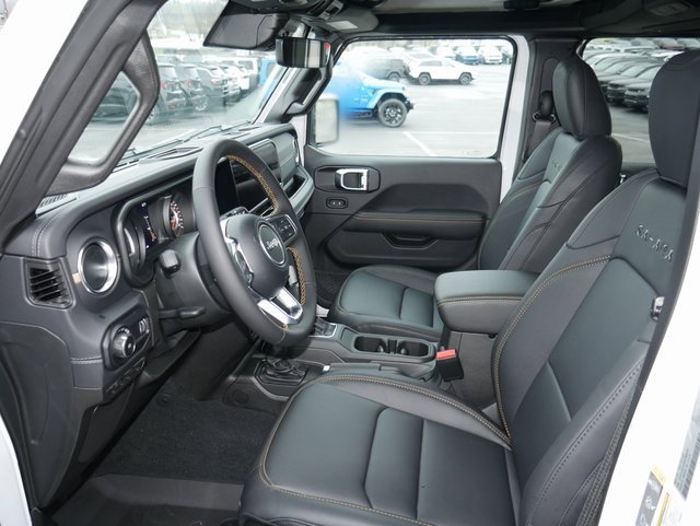 Used 2024 Jeep Wrangler Sahara w/ Technology Group image 2