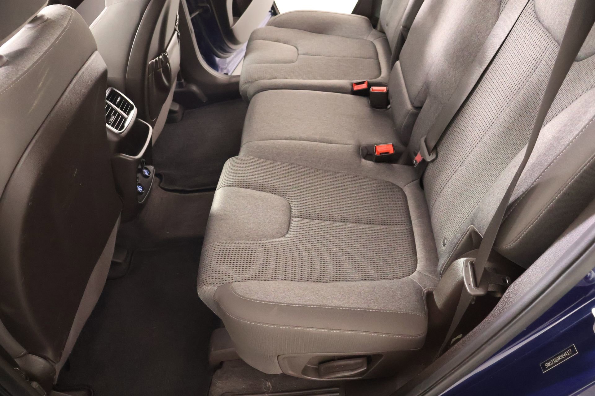 Used 2019 Hyundai Santa Fe SE image 11