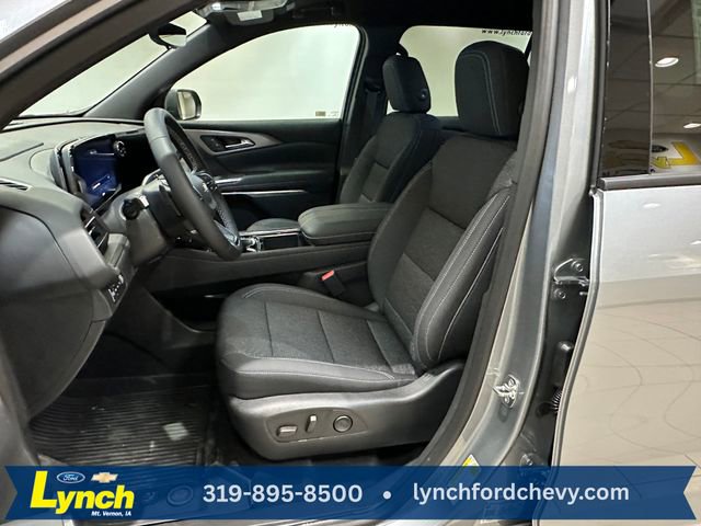 New 2026 Chevrolet Traverse LT w/ Driver Confidence Package image 7