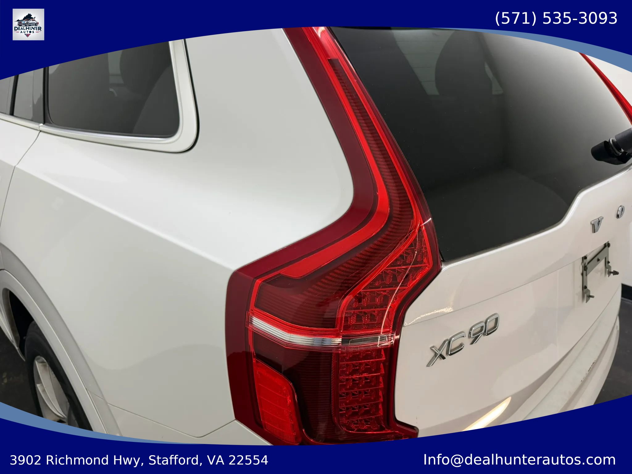 Used 2017 Volvo XC90 T6 Momentum w/ Momentum Plus Package AWD/4WD image 10