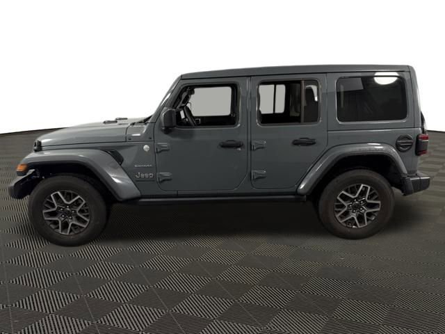 Used 2024 Jeep Wrangler Sahara w/ Technology Group image 5