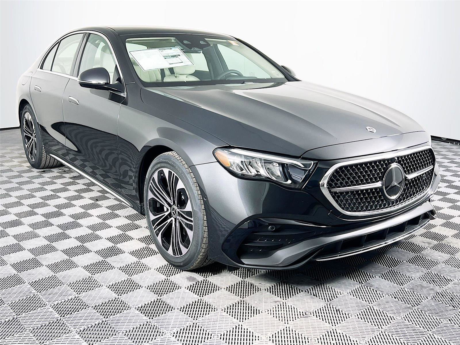 New 2026 Mercedes-Benz E 350 4MATIC Sedan image 8