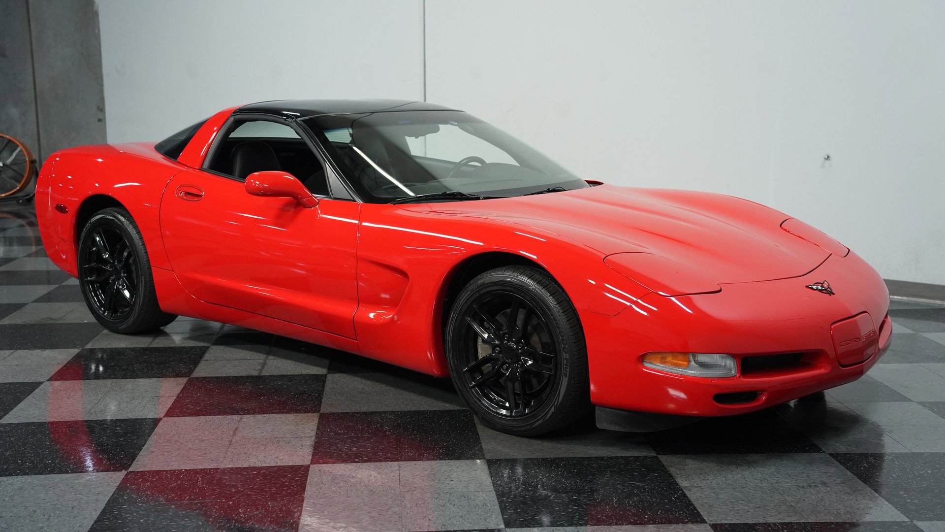 Used 1997 Chevrolet Corvette Coupe w/ Memory Pkg image 13