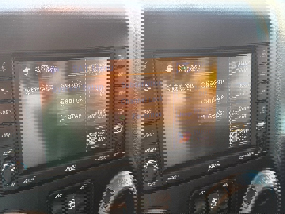 Used 2018 Jeep Wrangler Sport image 24