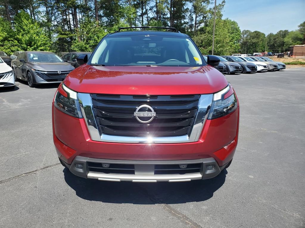 Certified 2025 Nissan Pathfinder SL w/ SL Premium Package FWD image 11
