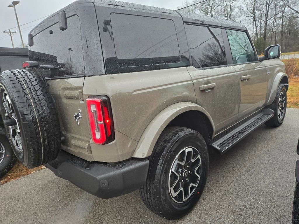 New 2025 Ford Bronco Outer Banks AWD/4WD image 4