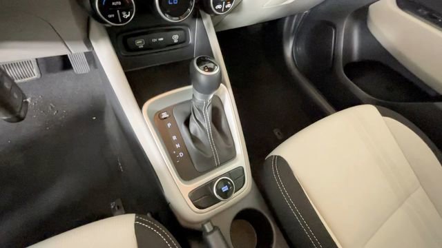 Used 2023 Hyundai Venue SEL FWD image 31