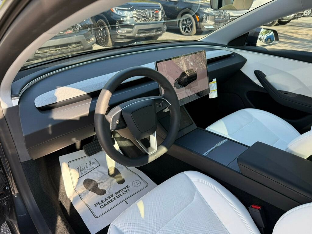 Used 2025 Tesla Model 3 Long Range RWD image 3
