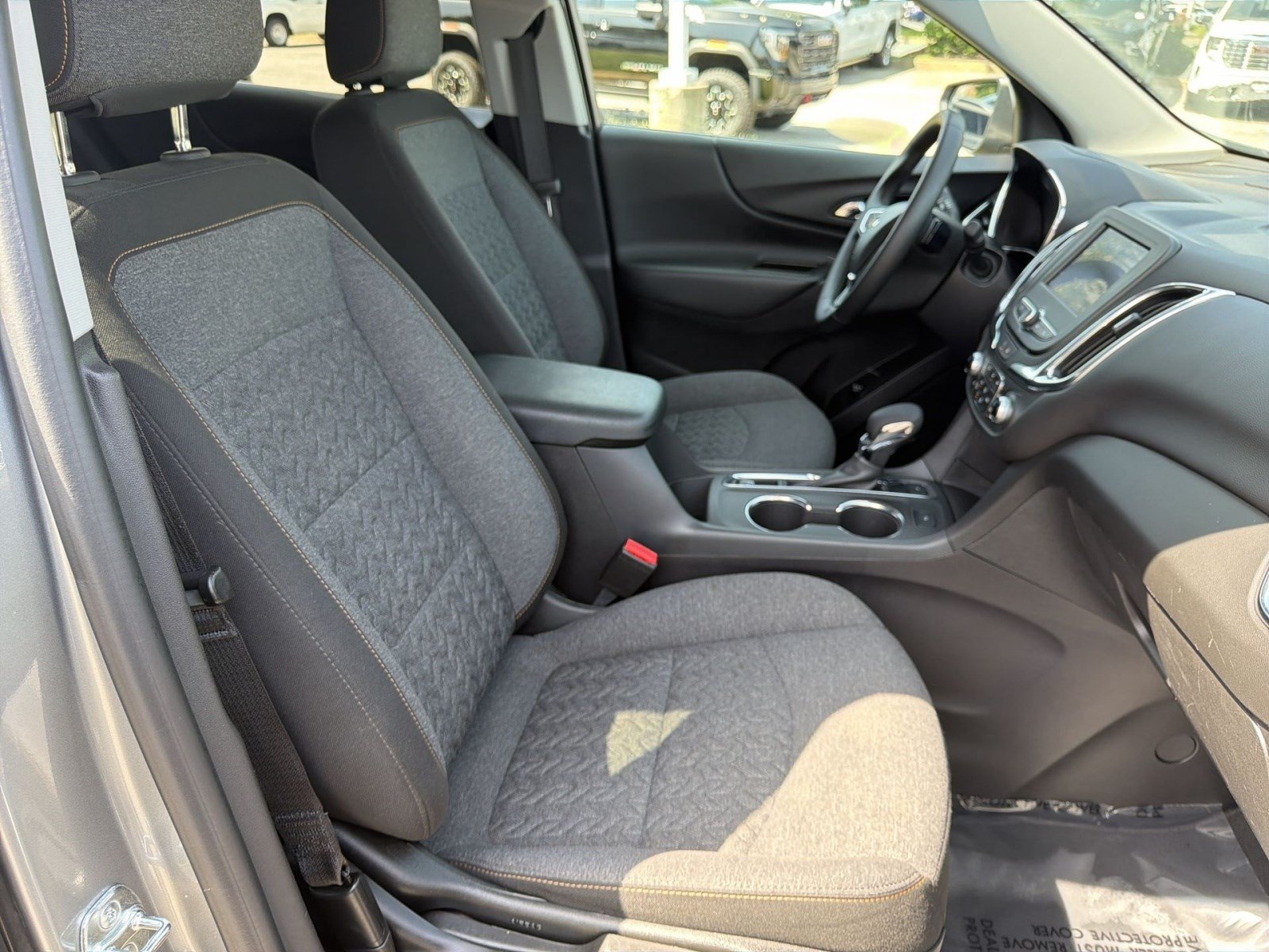 Used 2024 Chevrolet Equinox LT AWD/4WD image 25