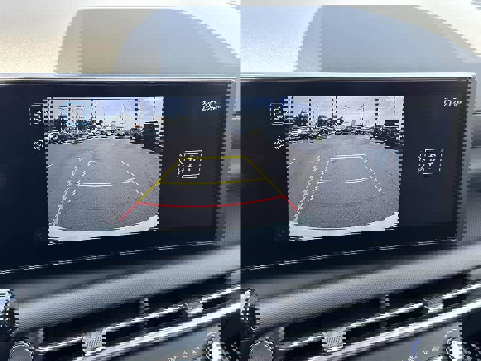 Certified 2025 Hyundai Tucson SE image 14