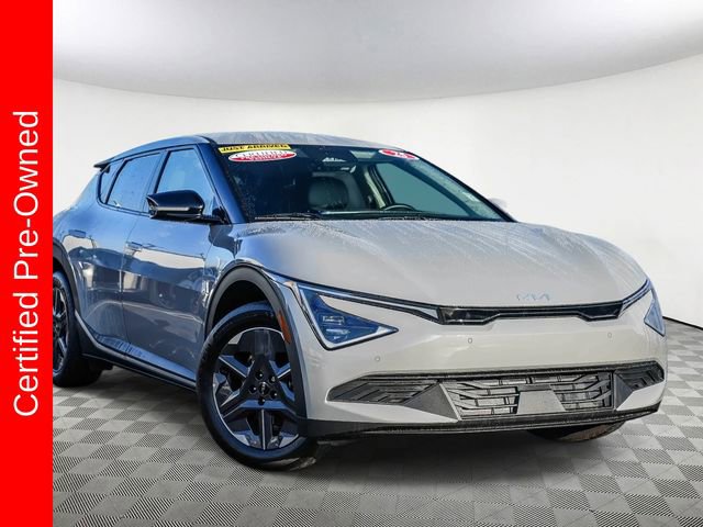 Certified 2025 Kia EV6 Light image 2