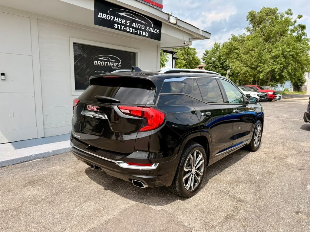 Used 2019 GMC Terrain Denali w/ Advanced Safety Package FWD image 11