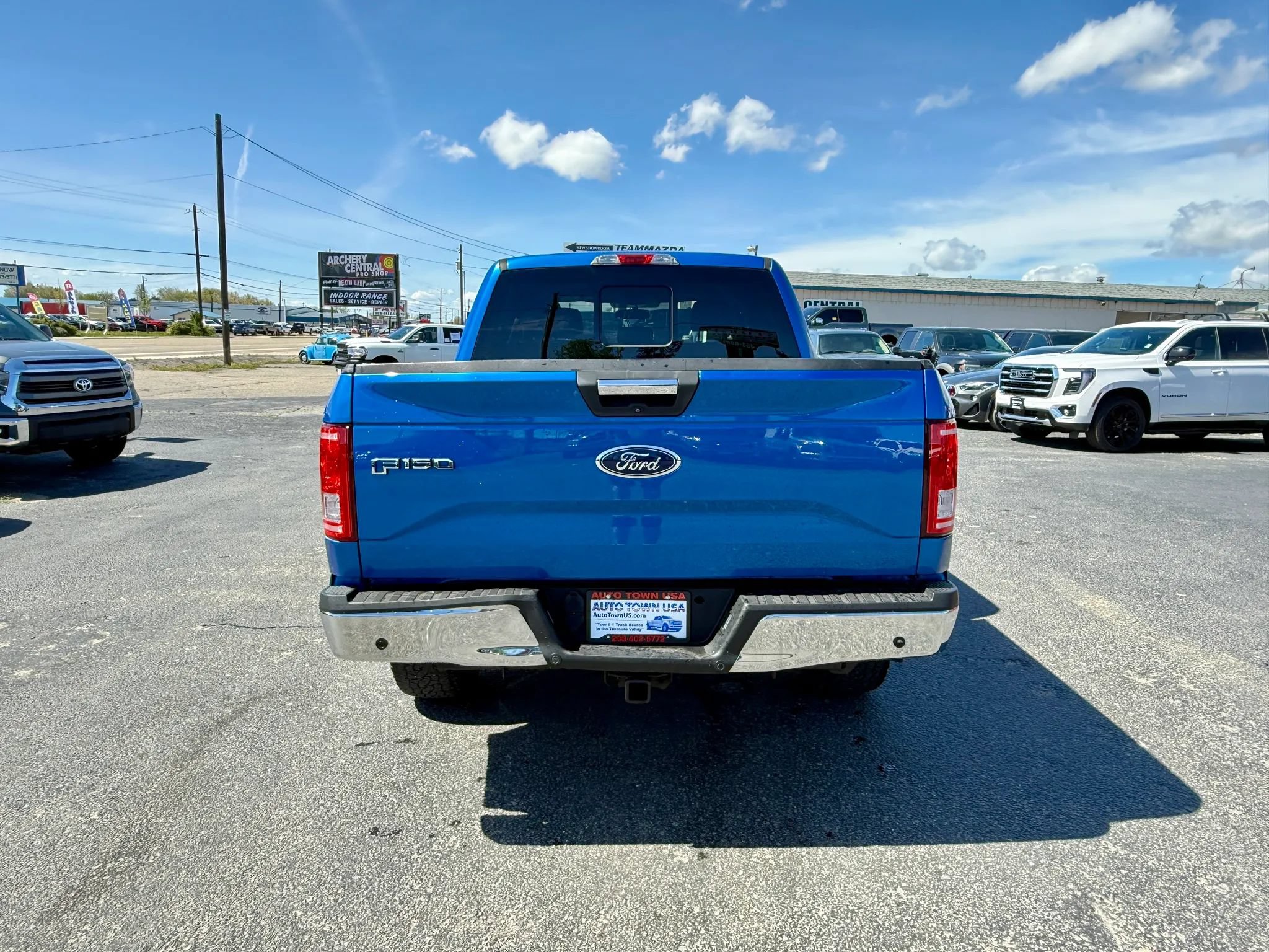Used 2015 Ford F150 XLT w/ Equipment Group 302A Luxury AWD/4WD image 4