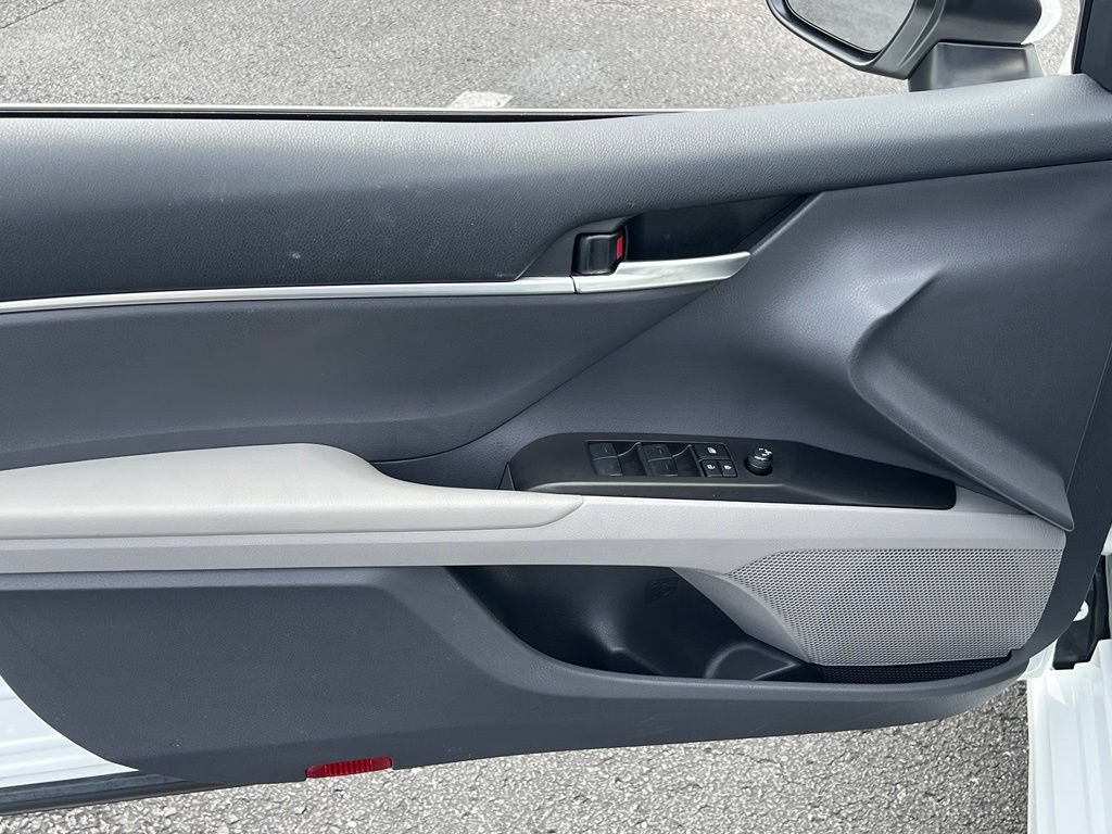 Certified 2023 Toyota Camry SE FWD image 11