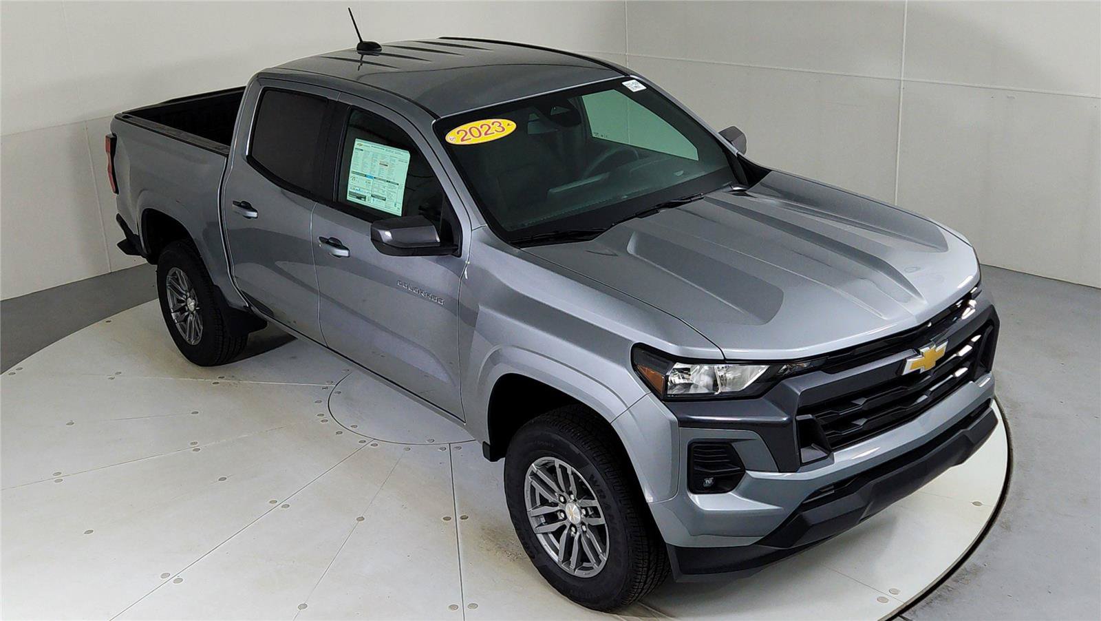 Used 2023 Chevrolet Colorado LT w/ LT Convenience Package II RWD image 13
