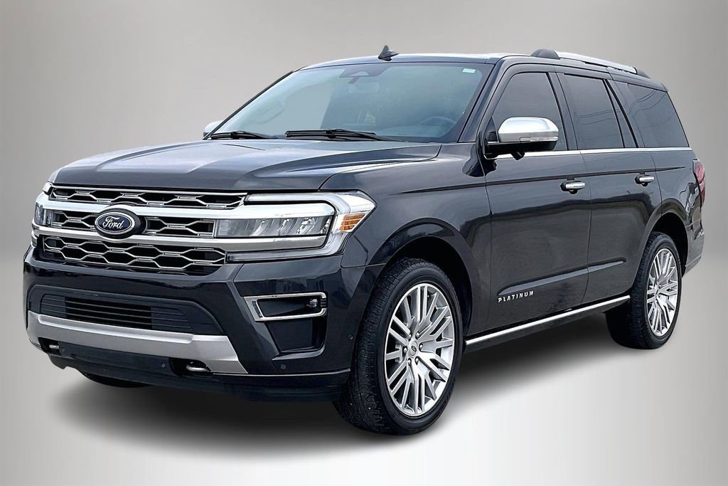 Used 2024 Ford Expedition Platinum AWD/4WD image 2