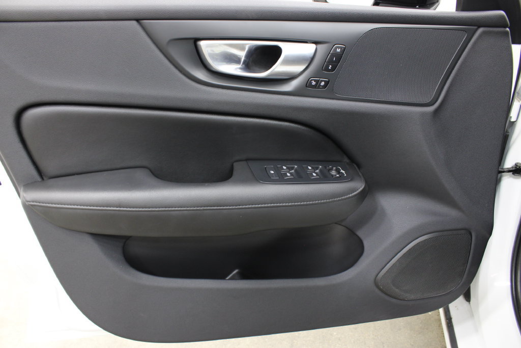 Used 2024 Volvo S60 B5 Core AWD/4WD image 18