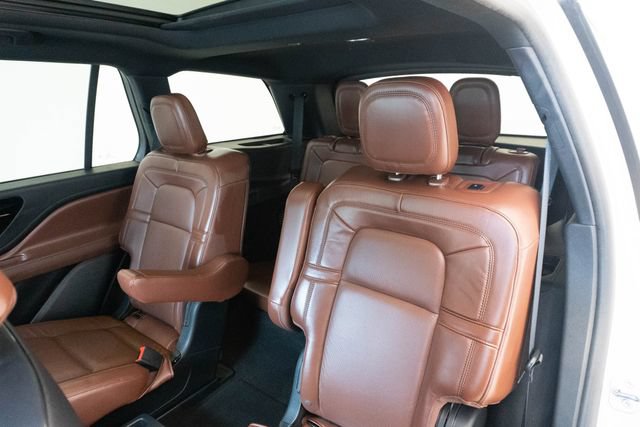 Used 2025 Lincoln Aviator Reserve w/ Illumination Package AWD/4WD image 18