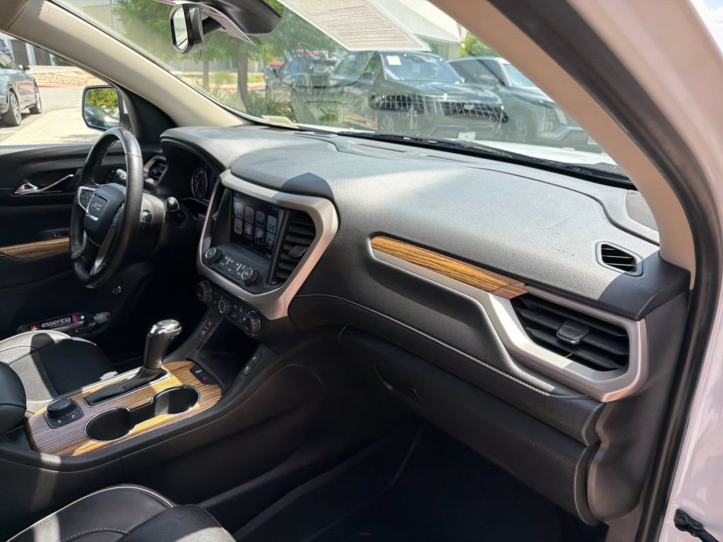 Used 2019 GMC Acadia Denali w/ Technology Package FWD image 37