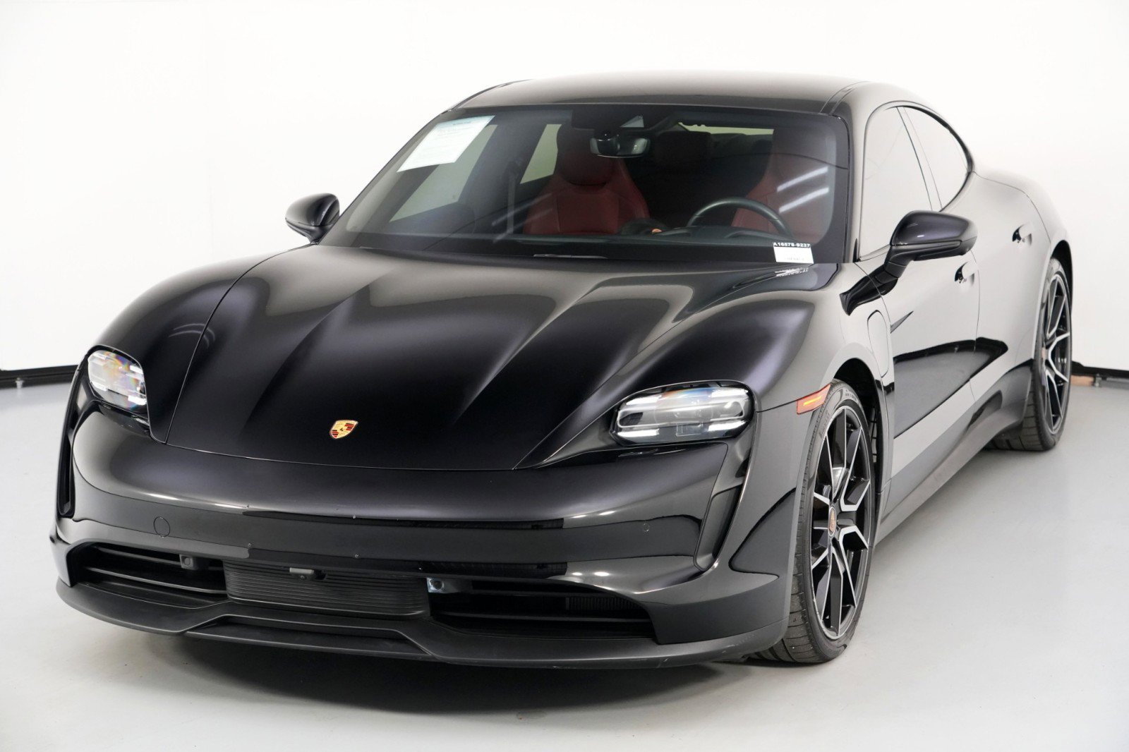 Used 2023 Porsche Taycan w/ Premium Package image 50