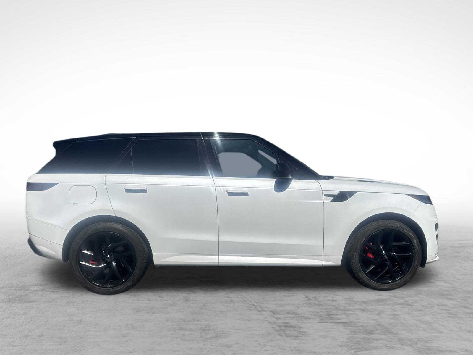 Used 2024 Land Rover Range Rover Sport Dynamic SE image 11