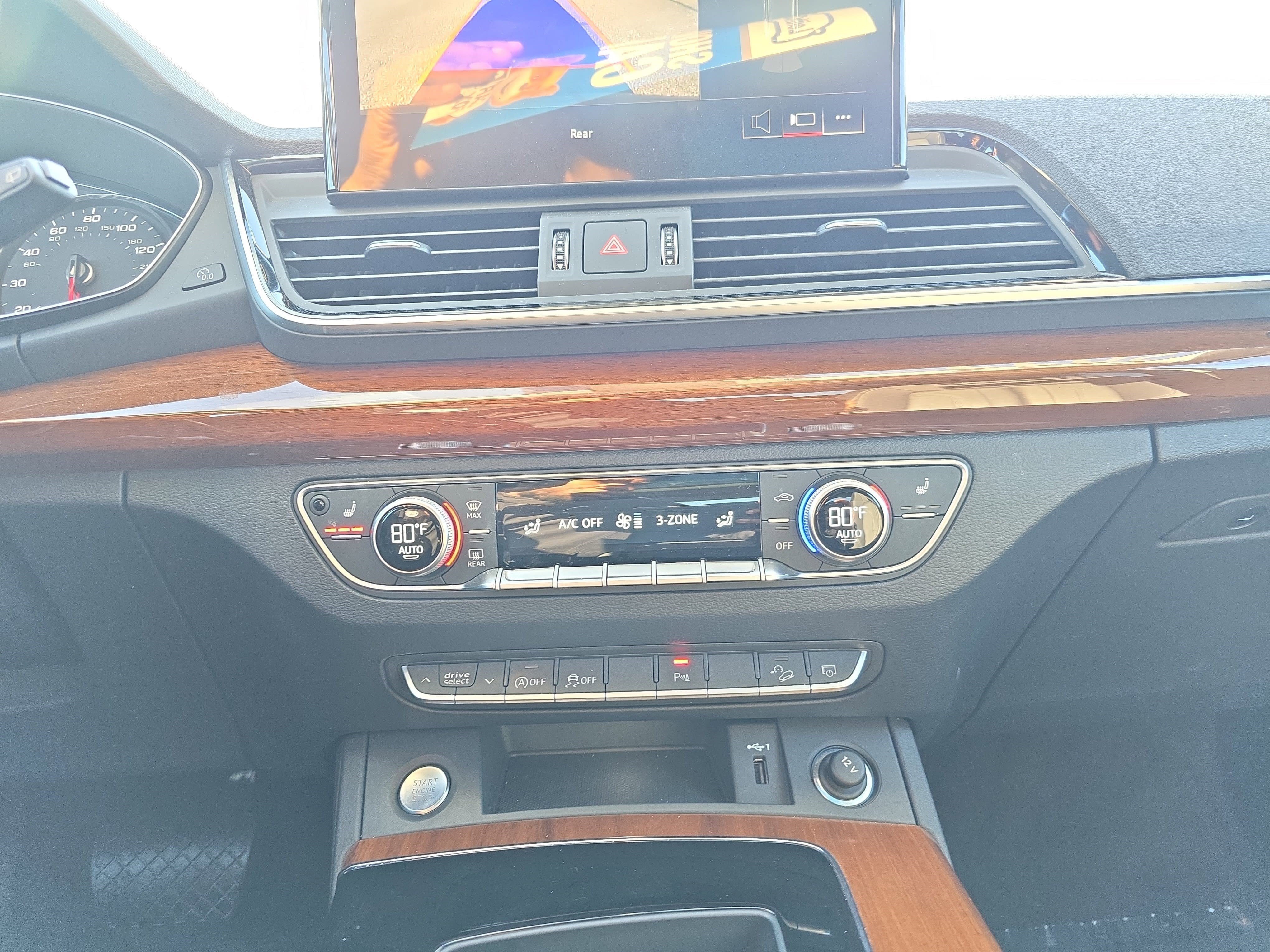 Certified 2023 Audi Q5 2.0T Premium w/ Convenience Package image 18