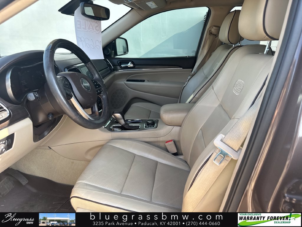Used 2020 Jeep Grand Cherokee Overland AWD/4WD image 8