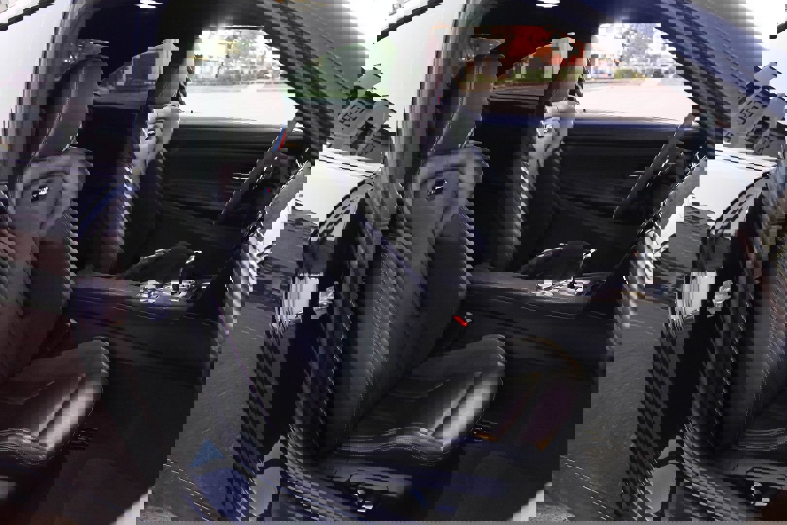 Used 2019 BMW M4 CS w/ Executive Package image 27