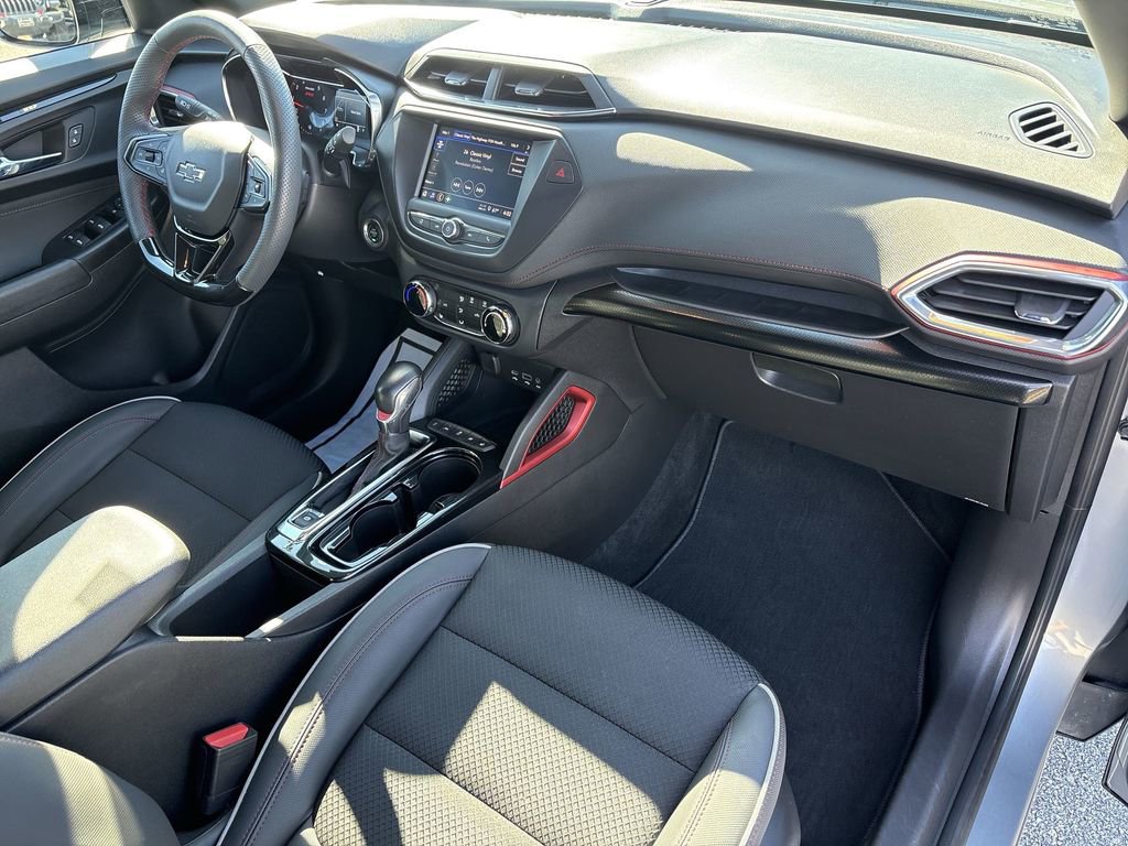 Used 2023 Chevrolet TrailBlazer RS image 29