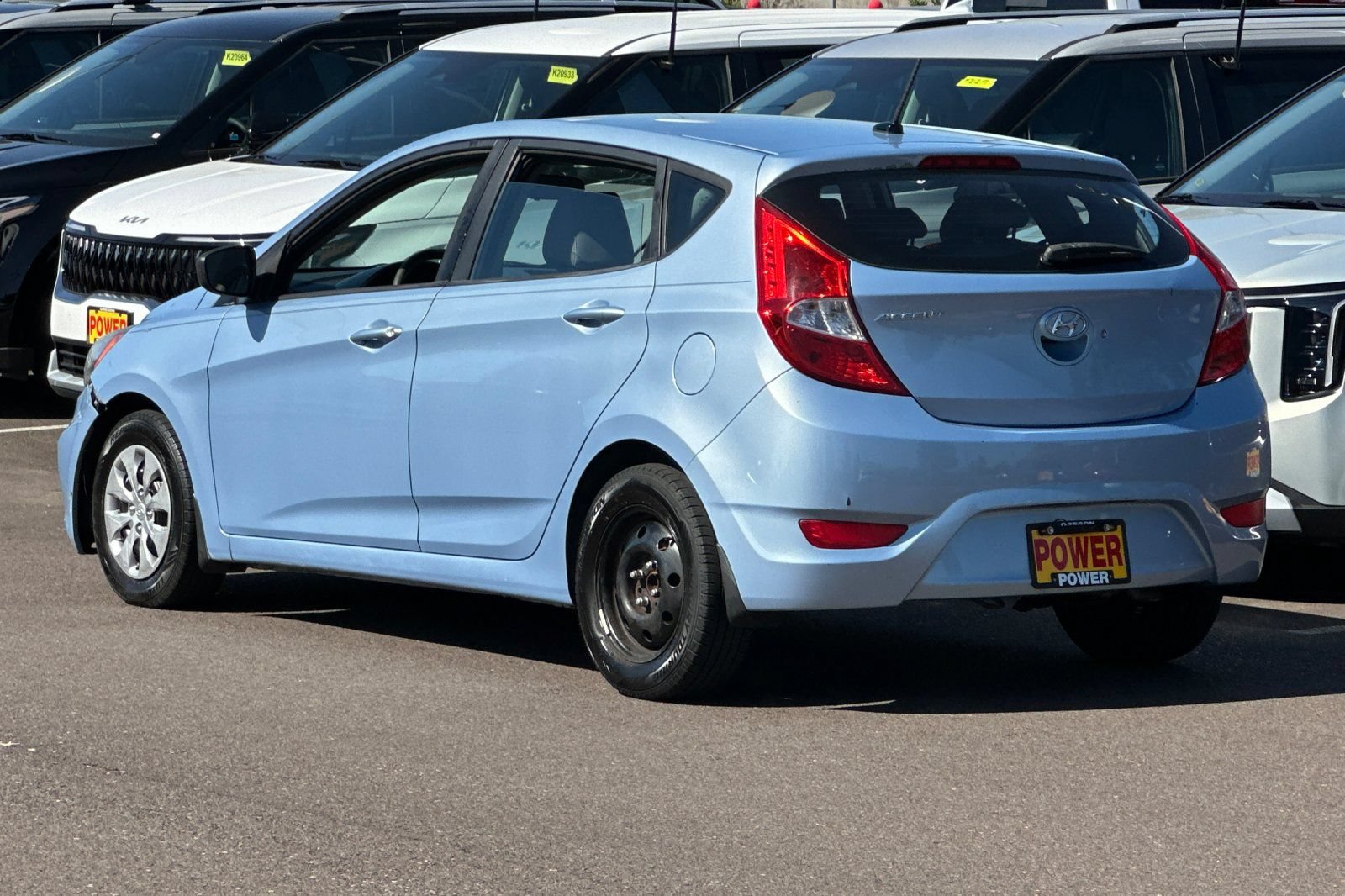 Used 2012 Hyundai Accent GS FWD image 6