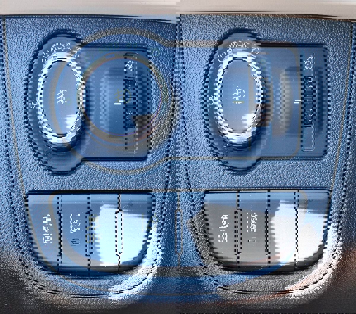 Used 2016 Chevrolet Spark LT w/ Driver Confidence Package image 41