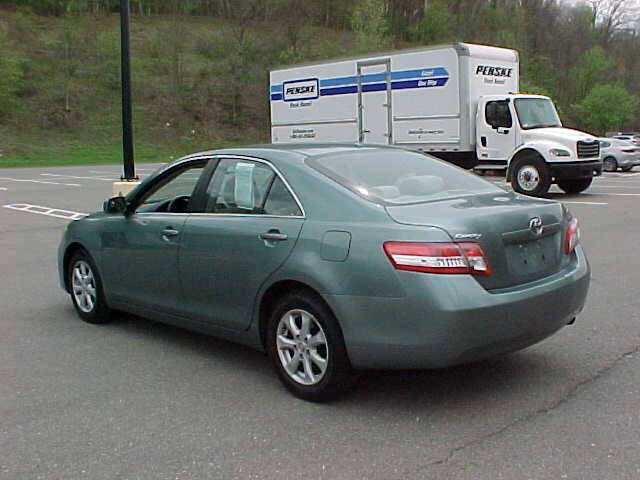 Used 2011 Toyota Camry LE w/ LE Extra-Value Pkg image 11
