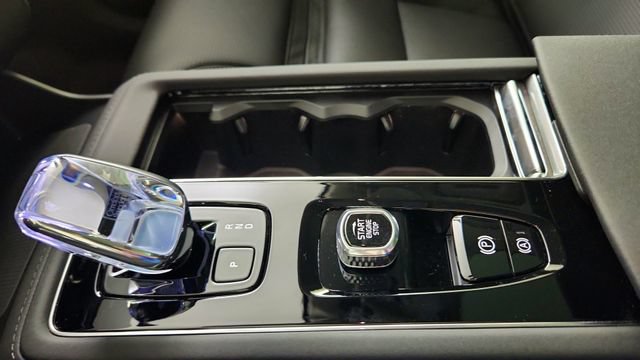 New 2026 Volvo XC90 T8 Ultra w/ Lounge Package AWD/4WD image 17