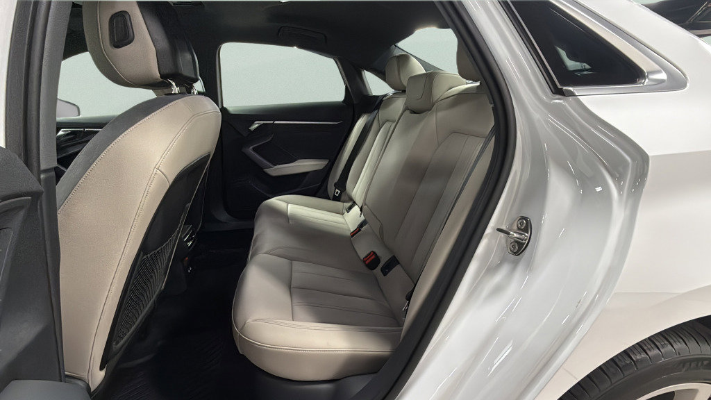 Used 2025 Audi A3 2.0T Premium w/ Convenience Package image 38