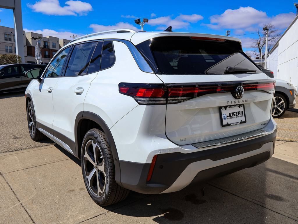 New 2026 Volkswagen Tiguan SE AWD/4WD image 3