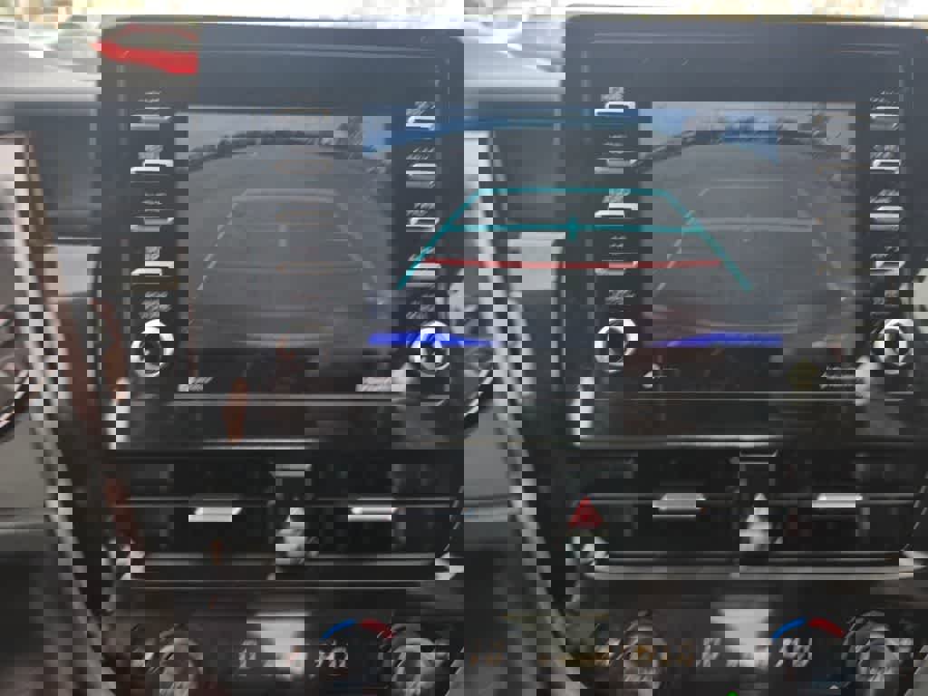 Used 2023 Toyota Camry SE image 11