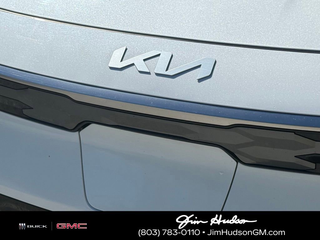 Used 2024 Kia Niro Wave w/ Wave Preserve Package FWD image 8