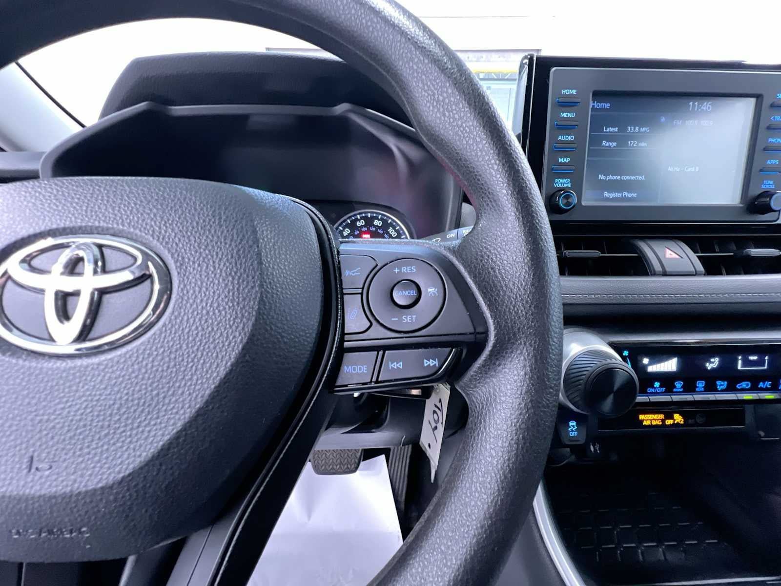 Used 2019 Toyota RAV4 LE w/ Carpet Mat Package FWD image 21
