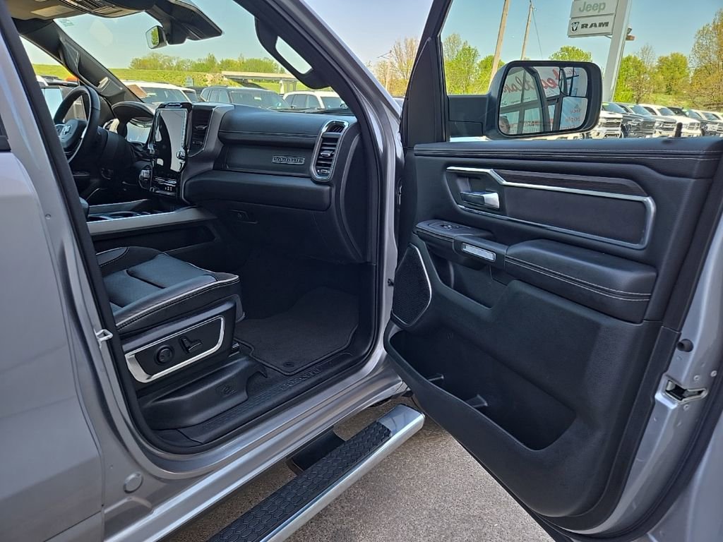 Used 2025 RAM 1500 Laramie w/ Sport Appearance Package AWD/4WD image 85